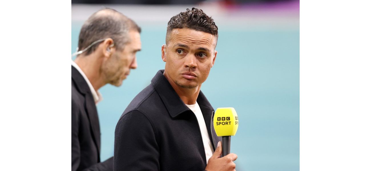 A makeup artist claims that Jermaine Jenas asked for sex and shared a secret birthday kiss.