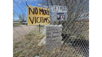 Funeral home owners planning to plead guilty to federal charges in a return to nature.