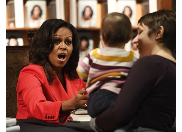 Michelle Obama unexpectedly visits Tattered Cover in Denver.