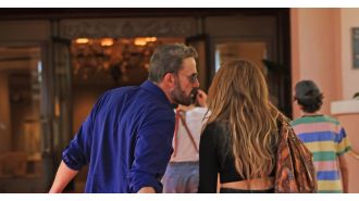 J.Lo and Ben Affleck seen together for the first time since announcing their divorce, having lunch together.