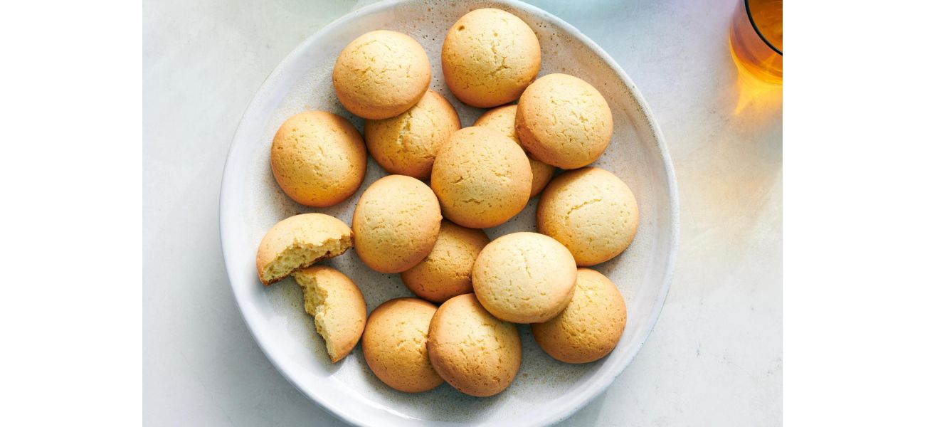 Simple cakes don't require special ingredients to stand out.