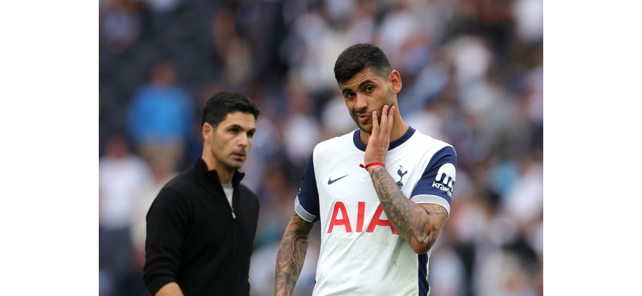 Romero criticizes Tottenham on social media after Arsenal defeat.