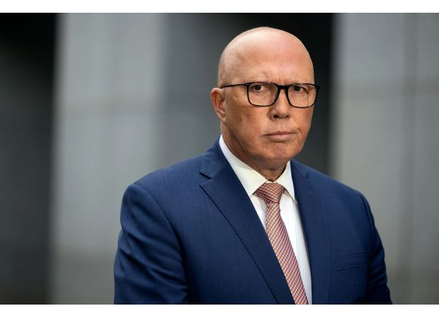 New poll indicates likelihood of Peter Dutton leading a minority government.