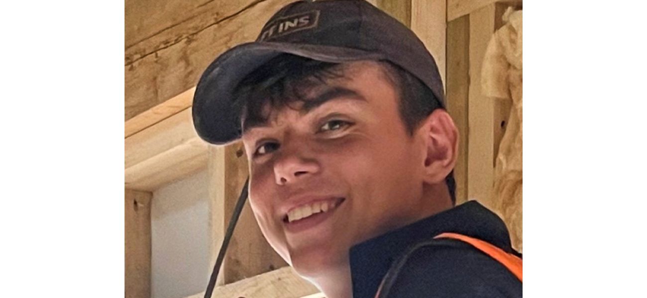 A teenager died in a car accident despite calling for help through their iPhone.