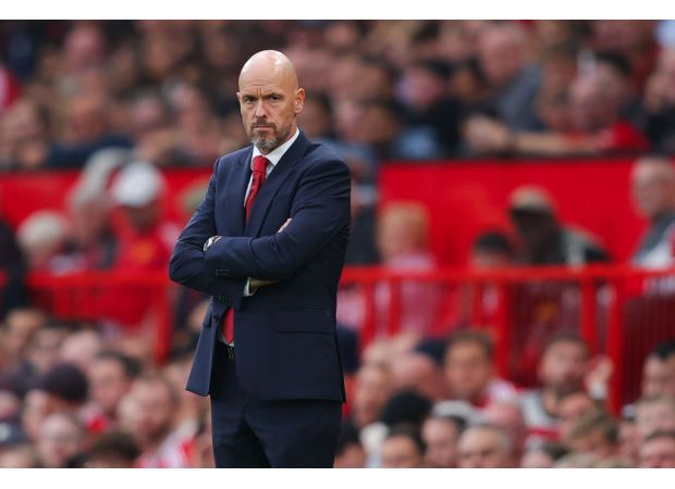 Ten Hag cautions Man Utd player to earn playing time.