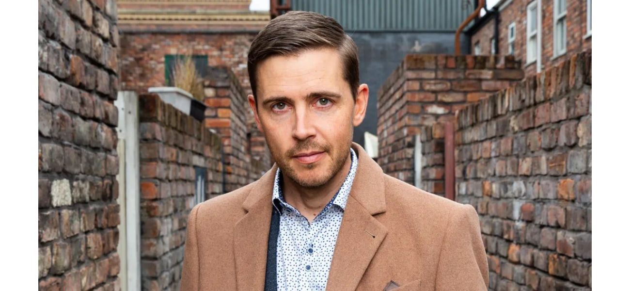 Corrie actor supposedly makes comeback while popular character finally finds romantic partner.