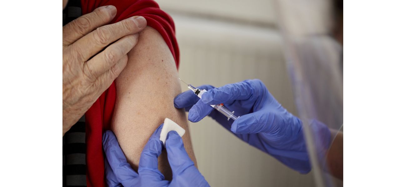 Who can receive a Covid booster vaccine during the upcoming autumn and winter season?