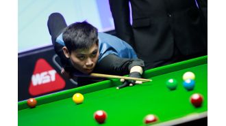Ronnie O'Sullivan to face reigning Rookie of the Year in English Open rematch after surprising 6-0 victory.