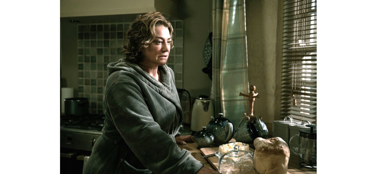Moira delivers heartbreaking news to the kids on Emmerdale.