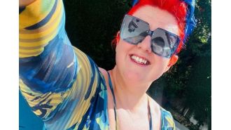 A popular 2000s reality TV star stuns with her amazing transformation, flaunting a 9 stone weight loss in swimwear.