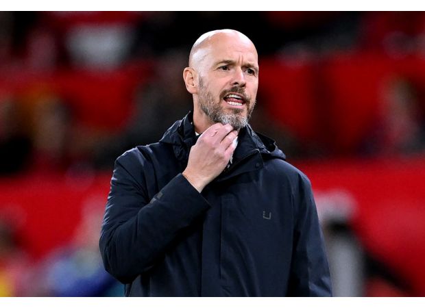 Ex-Manchester United player reveals top 11 while supporting Erik ten Hag.