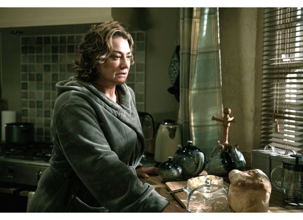 Moira delivers heartbreaking news to the kids on Emmerdale.