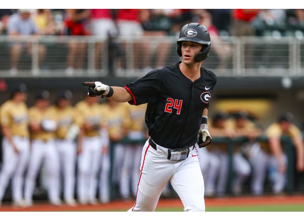 Charlie Condon, Rockies' top draft pick, experiences Coors Field for the first time.