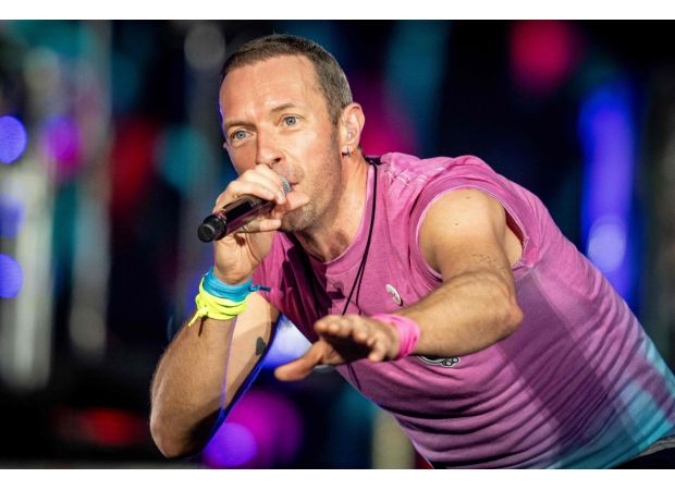 Coldplay announces massive new 2025 concerts - ticket prices released.