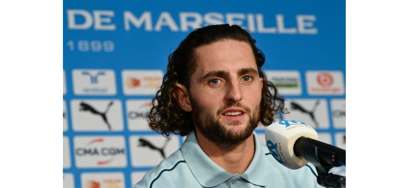 Adrien Rabiot speaks out about negative feedback following unsuccessful transfer attempts to Manchester United and Arsenal.