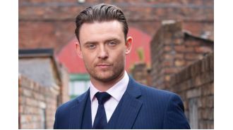 A troublemaker on Coronation Street was asked to leave after upsetting a concerned mother.