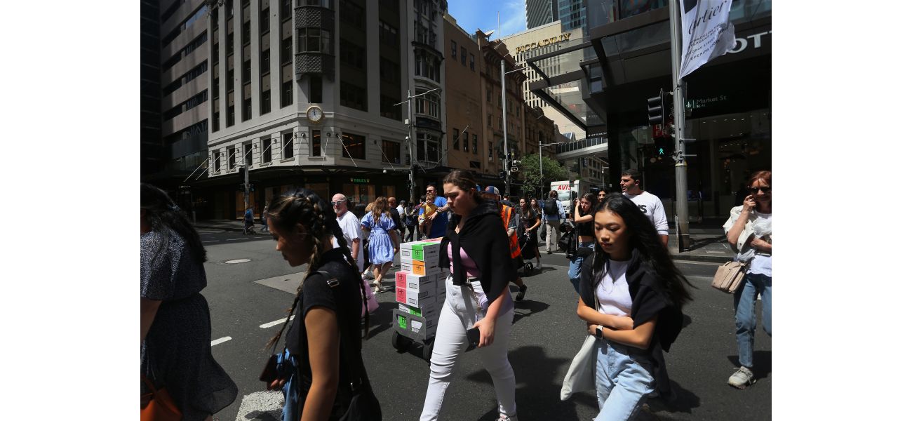Over 27 million people now live in Australia.