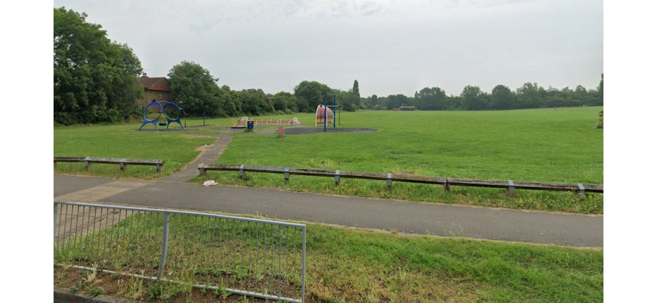 A group of children's soccer team suffered an attack from a moped gang who threw acid at them.
