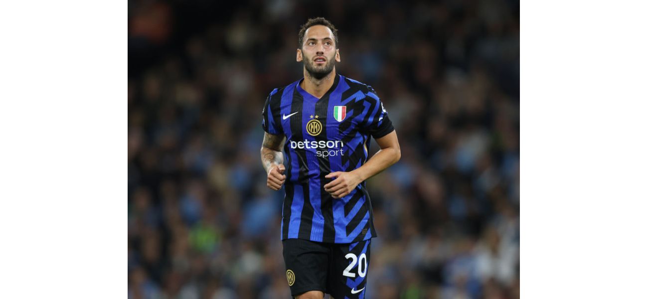 Inter Milan player Hakan Calhanoglu criticizes the atmosphere at Etihad Stadium after their draw against Manchester City.