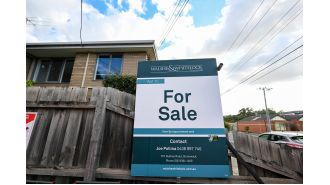 Expert economist criticizes government's plan to use superannuation funds for housing.