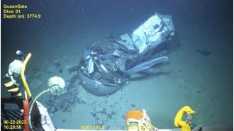 Expert in Titanic research says the submarine had issues before its dive to the Titanic.