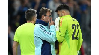 Raya shares what Arsenal coach said before impressive double save.