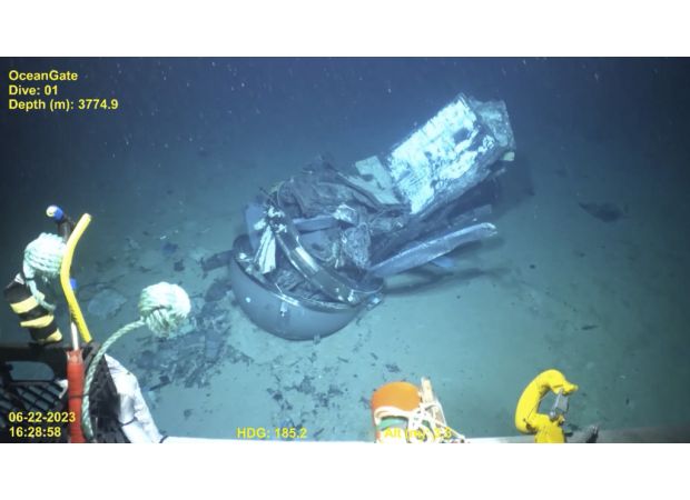 Expert in Titanic research says the submarine had issues before its dive to the Titanic.