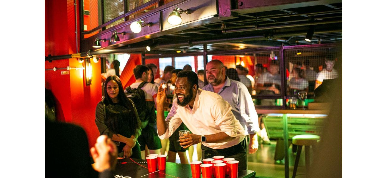 Don't miss out on 10 amazing deals in London, including discounts on famous restaurants and a 50% off deal for a renowned theatre performance.