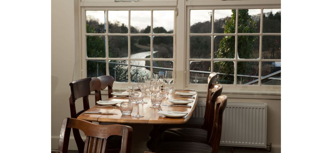 The Bridge Inn, Ratho, was reviewed.