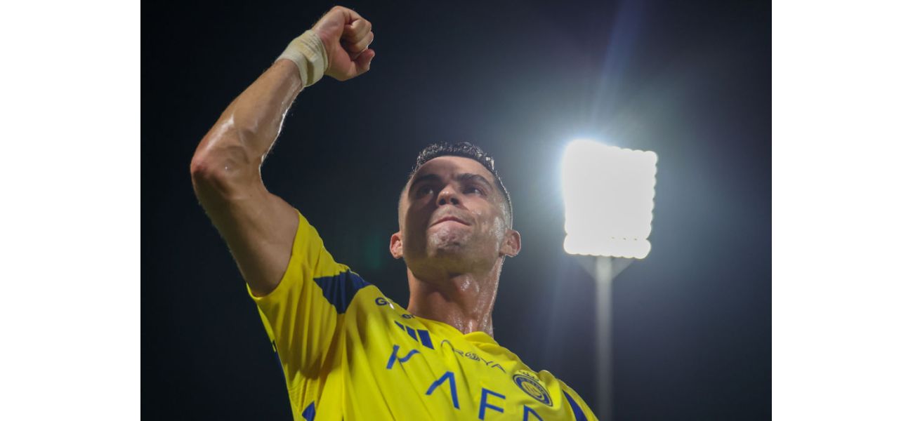 Cristiano Ronaldo showed three fingers to his son after Al Nassr scored a goal, displaying a touching gesture between father and son.