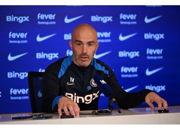 Maresca has a change of heart and offers help to a struggling Chelsea player.