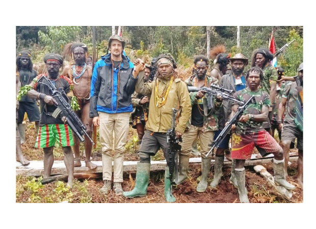 After being held captive for 19 months by rebels, a pilot from New Zealand has been released.