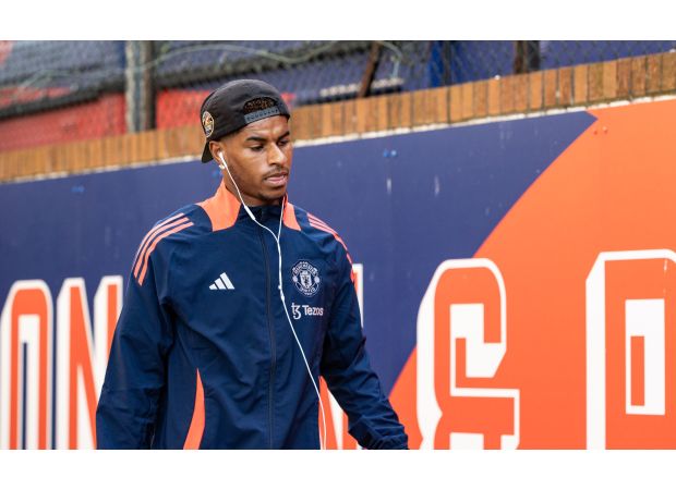 Ten Hag says he chose not to include Rashford in the starting lineup against Crystal Palace for tactical reasons.