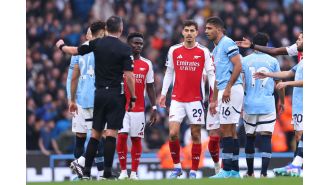 Piers Morgan makes fun of Man City player for attempting to get Arsenal opponent red carded in only two seconds.