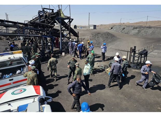 33 dead in Iran coal mine blast.