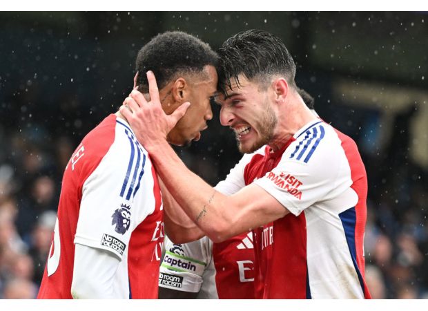 Arsenal's player ratings after a 10-man team nearly beat Manchester City but was stopped at the end.