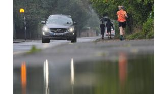 UK map predicts heavy rain in some areas, with amber weather warning issued.