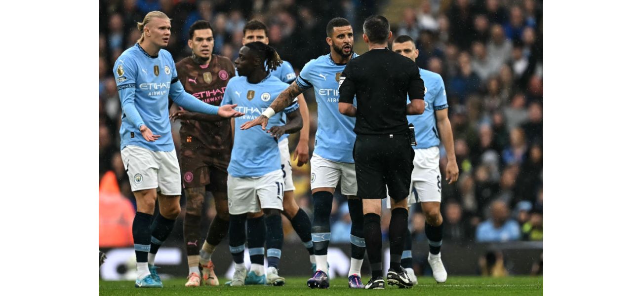 Man City's Kyle Walker expresses annoyance with referee after draw against Arsenal.