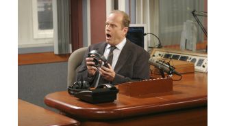 Kelsey Grammer wants to bring back disliked characters on Frasier despite criticism.