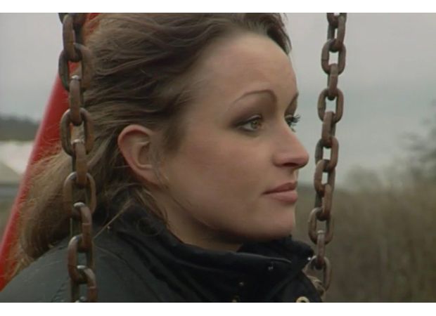 Former star of two popular UK shows from the 90s is now almost unrecognizable after leaving the country for a new job.