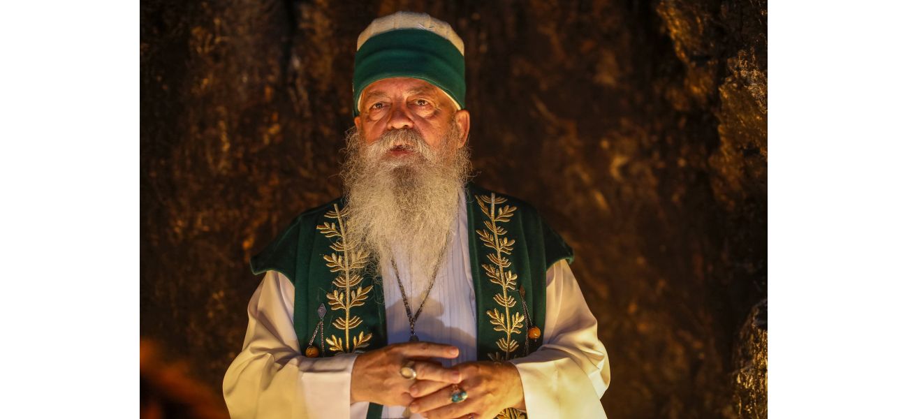 Possible paraphrase: A new microstate similar to the Vatican may emerge in the near future.
