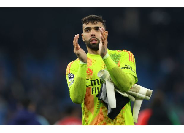 Arsenal manager Arteta suggests young goalkeeper could make appearance due to injuries.