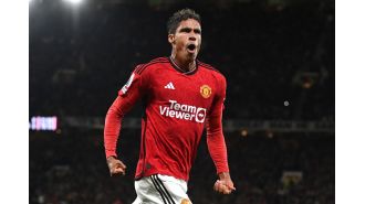 Ex-Man Utd player retires surprisingly after only 23 mins with new team.