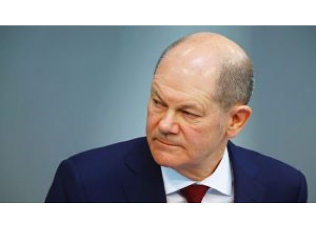 Germany faces tough decision on immigration as citizens conflict over accepting refugees.

Germany in tough spot on immigration as citizens disagree on accepting refugees.