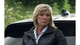 Kim's strange and subtle plan for getting revenge in Emmerdale is finally unveiled.