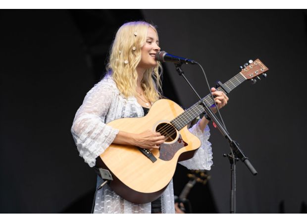 Singer Nina Nesbitt discusses the challenges of being known as Ed Sheeran's former girlfriend.