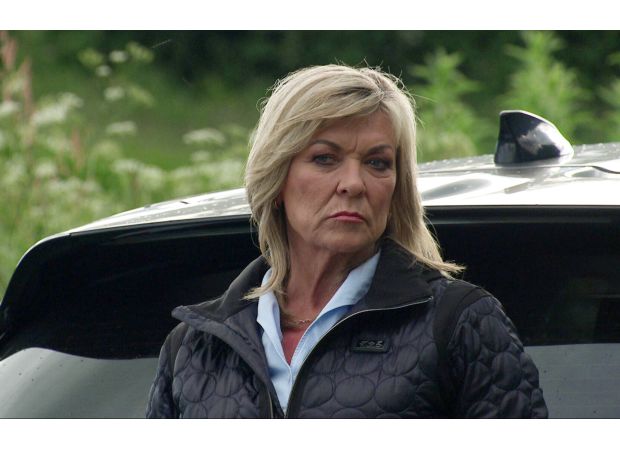 Kim's strange and subtle plan for getting revenge in Emmerdale is finally unveiled.