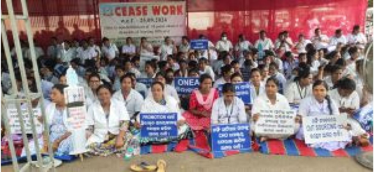 Nurses in Odisha stage protest across the state to demand fulfillment of their 10-point demands.