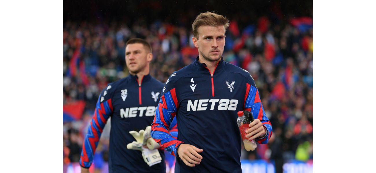 Former Arsenal player has been abandoned by Premier League team, according to fans.