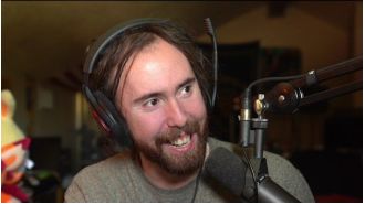 Asmongold disgusted by dead rat found in his messy home, shares with fans.